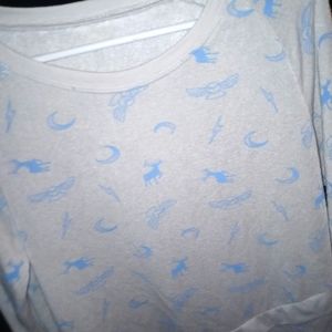 Juniors light sweater